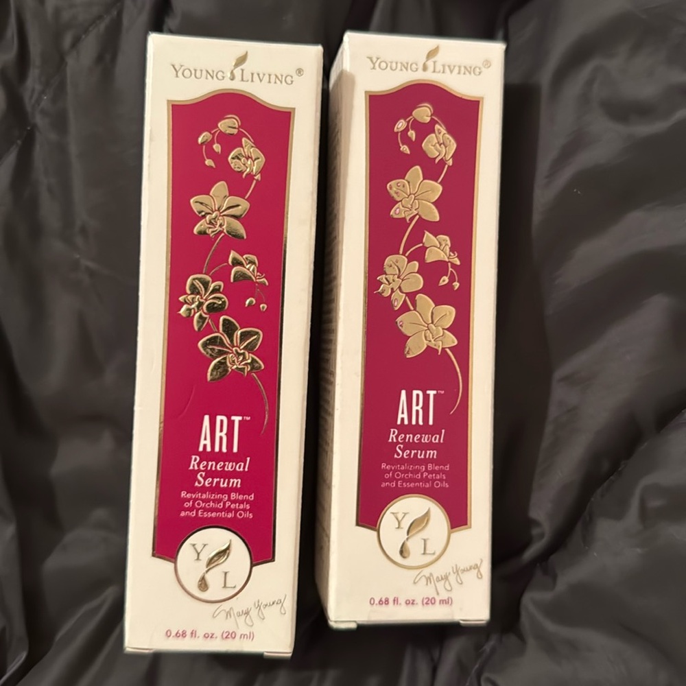 2 NEW Young Living ART renewal serum feels, smells amazing! Amazing price! Love!